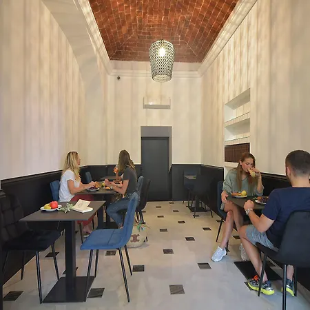 Continental Hotel 3*