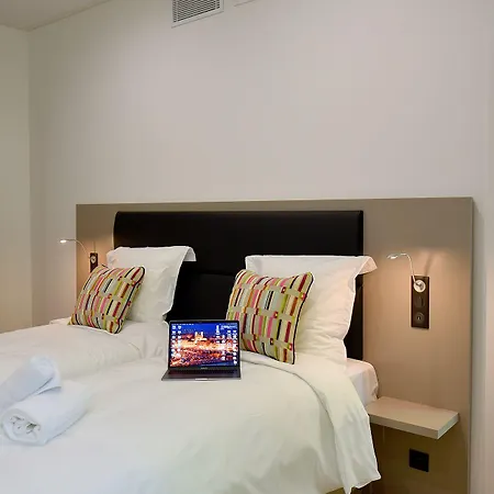 Continental 3*