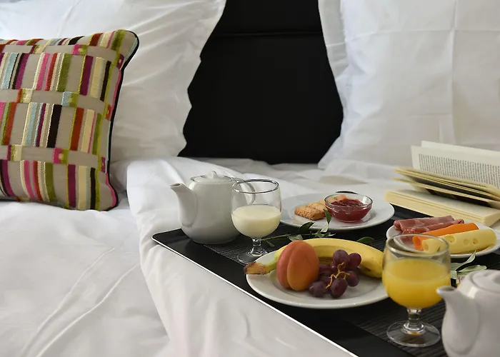 Otel Continental Bastiya