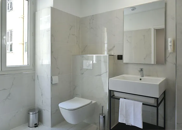 Continental 3* Bastia (Corsica)